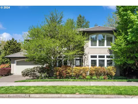 10003 NW Engleman St, Portland, OR 97229