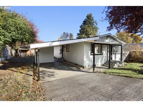 2300 June St, Hood River, OR 97031