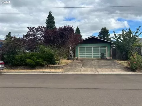 765 NW Yamhill St, Sheridan, OR 97378