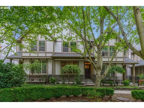 4833 NW Blandy Ter, Portland, OR 97229