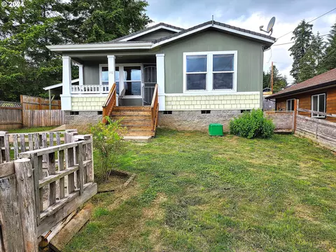 981 5th Ave, Vernonia, OR 97064
