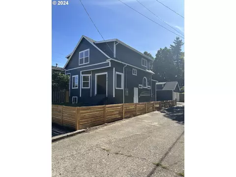 318 N Shaver St, Portland, OR 97227