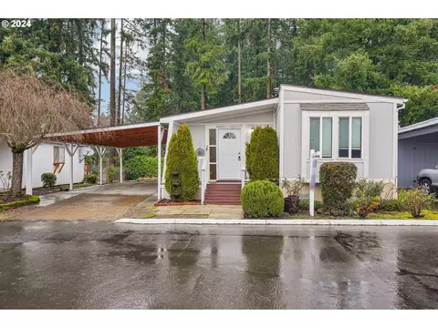375 SW Liberty Bell Dr, Beaverton, OR 97006