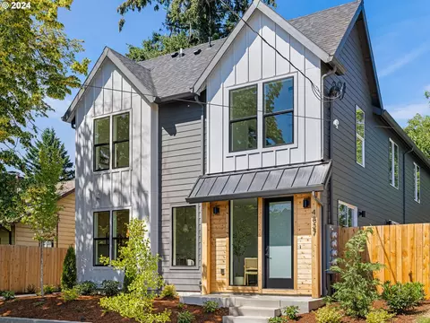 4827 N Commercial Ave #1, Portland, OR 97217