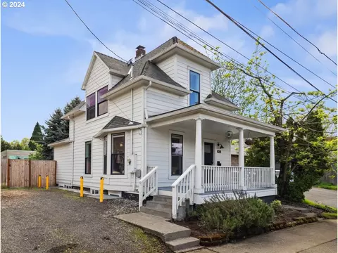 5402 NE Hoyt St, Portland, OR 97213