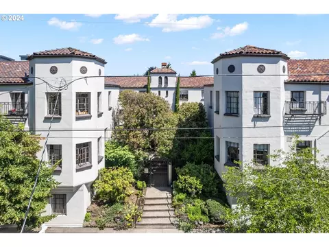2325 NE Flanders St #12, Portland, OR 97232