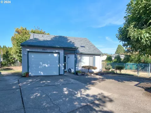 7917 SE Clackamas Rd, Milwaukie, OR 97267