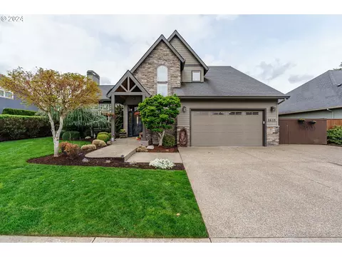 1615 N Ponderosa St, Canby, OR 97013