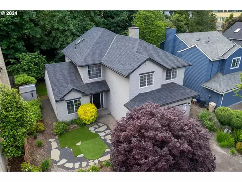 17207 Rebecca Ln, Lake Oswego, OR 97035