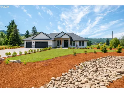 2420 Oak St, Lyons, OR 97358