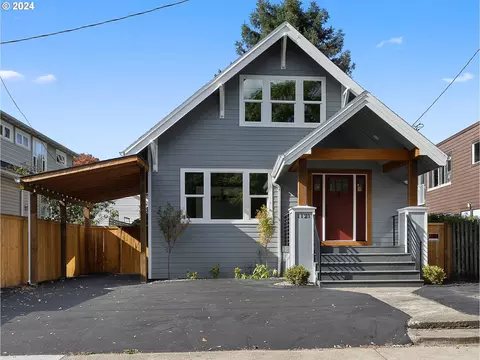 1121 SE Cesar E Chavez Blvd, Portland, OR 97214