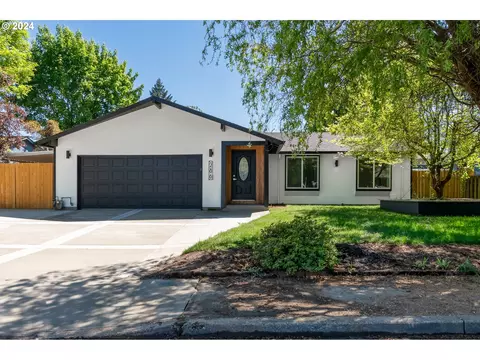 286 SE 33rd Ave, Hillsboro, OR 97123