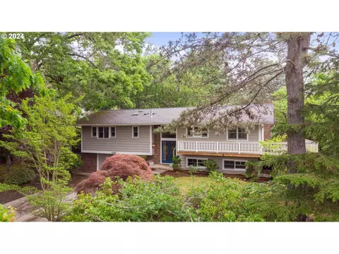 4106 SW 43rd Ave, Portland, OR 97221