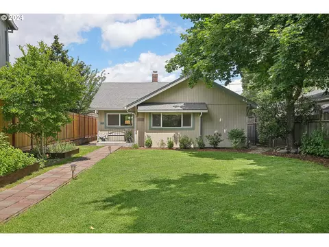 6123 SE Carlton St, Portland, OR 97206