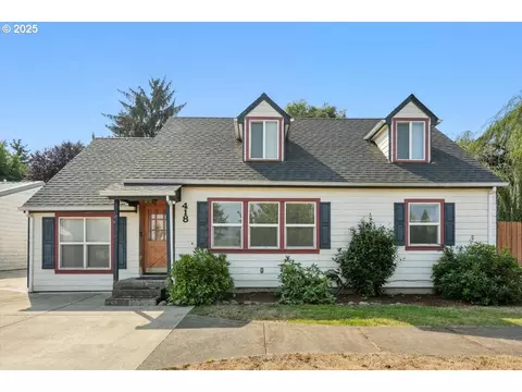 418 E Harrison St, Carlton, OR 97111
