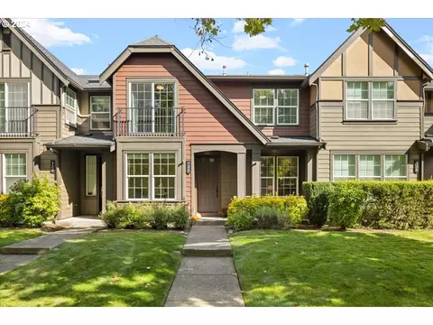 722 NE 72nd Ave, Hillsboro, OR 97124