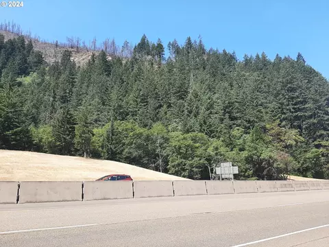 0 Canyonville-riddle Rd, Canyonville, OR 97417