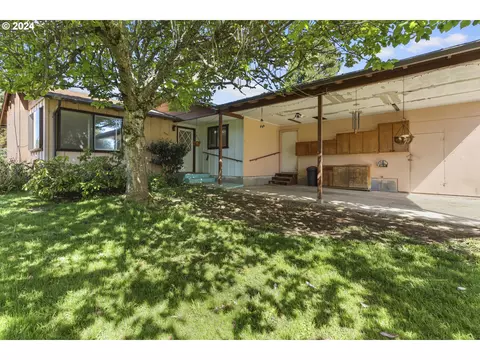 1990 Carter Rd, Hood River, OR 97031