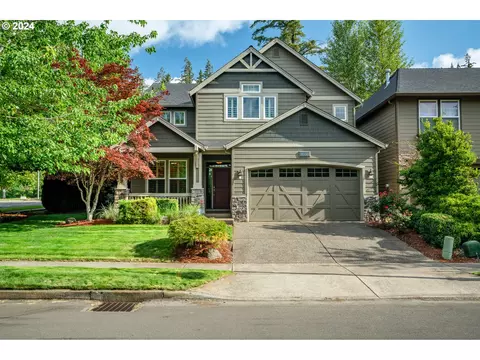 11550 SE Aerie Crescent Rd, Happy Valley, OR 97086