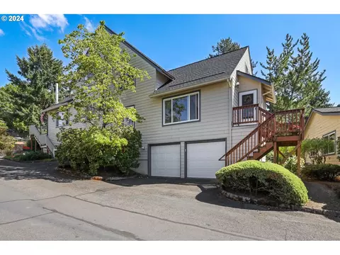 371 NE Village Squire Ave, Gresham, OR 97030