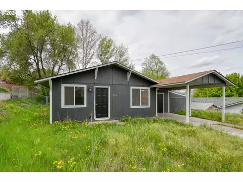 709 SE 10th St, Pendleton, OR 97801