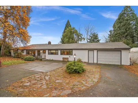 12602 NE Fry Rd, Aurora, OR 97002
