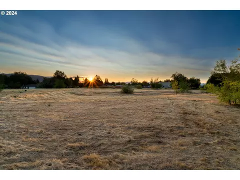 Springbrook Rd, Medford, OR 97504