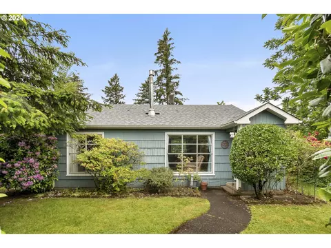 11641 NE Siskiyou St, Portland, OR 97220