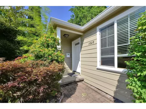 1029 NW 29th St, Corvallis, OR 97330