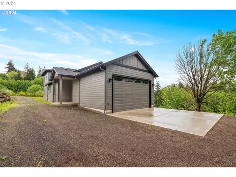 144 Legacy Dr, Woodland, WA 98674