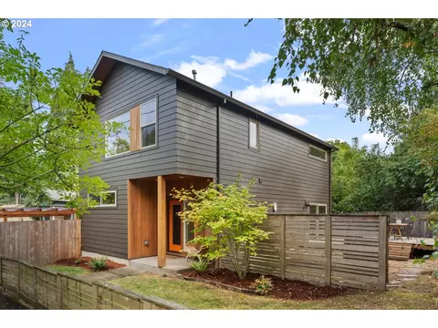 9326 N Tioga Ave, Portland, OR 97203