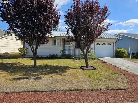 2078 Sallal Rd, Woodburn, OR 97071