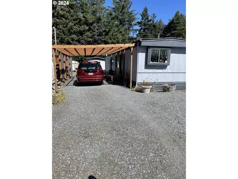 48549 Highway 101, Bandon, OR 97411