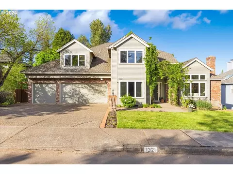 1321 Stonehaven Dr, West Linn, OR 97068