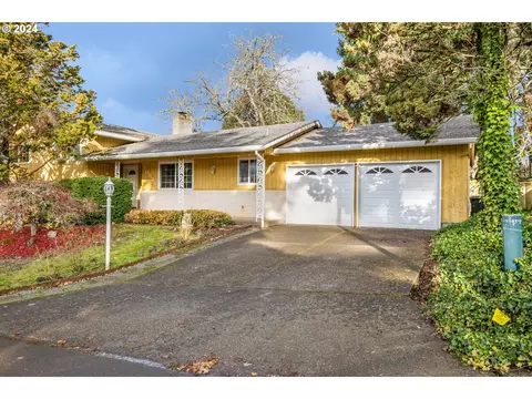 20575 SW Rosa Dr, Beaverton, OR 97078