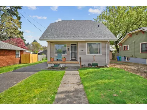 9244 N Tioga Ave, Portland, OR 97203