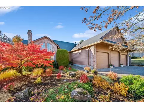 11825 SE Sunny Way, Happy Valley, OR 97086