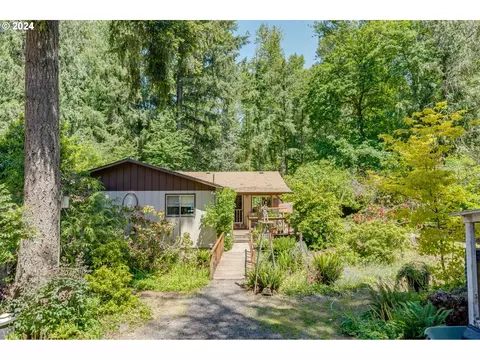 31852 S Shady Dell, Molalla, OR 97038