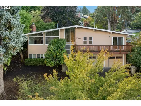 1640 Aspen St, Lake Oswego, OR 97034