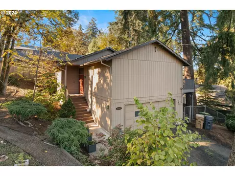 16081 Pearcy St, Lake Oswego, OR 97034
