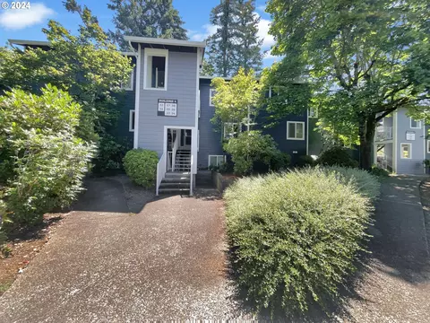 12600 SE Freeman Way #38, Milwaukie, OR 97222