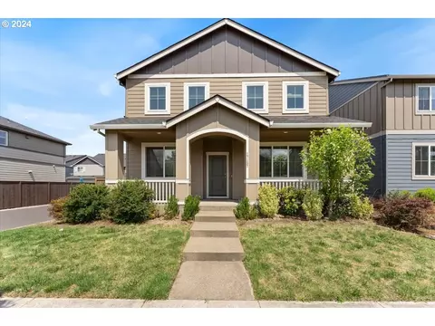 17137 SE Cuyahoga Way, Happy Valley, OR 97086