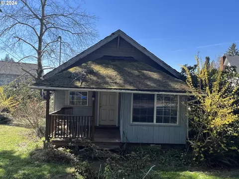 18107 SE River Rd, Milwaukie, OR 97267