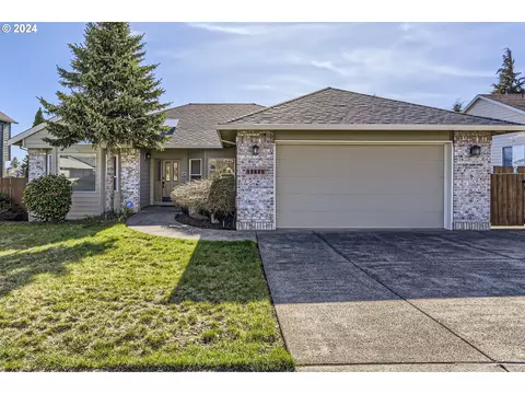 11640 Filbert Dr, Oregon City, OR 97045