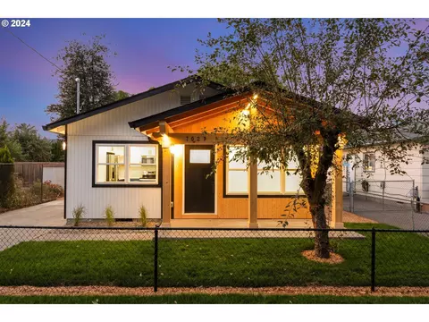 7027 SE Gladstone St, Portland, OR 97206