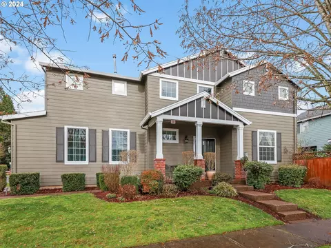 3690 SE Starling Pl, Hillsboro, OR 97123