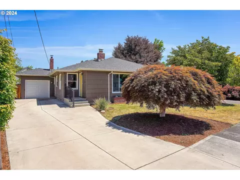 1282 23rd St NE, Salem, OR 97301