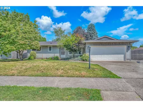 1499 NE 19th St, Gresham, OR 97030