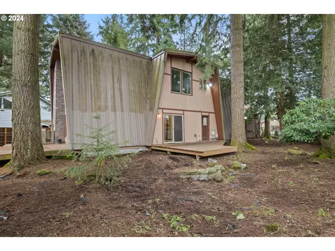 9920 NE 67th St, Vancouver, WA 98662
