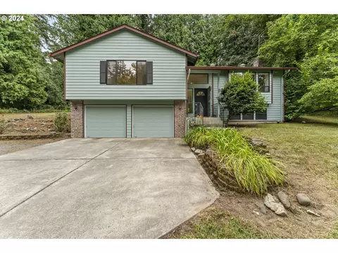12314 SE Brookside Dr, Portland, OR 97236